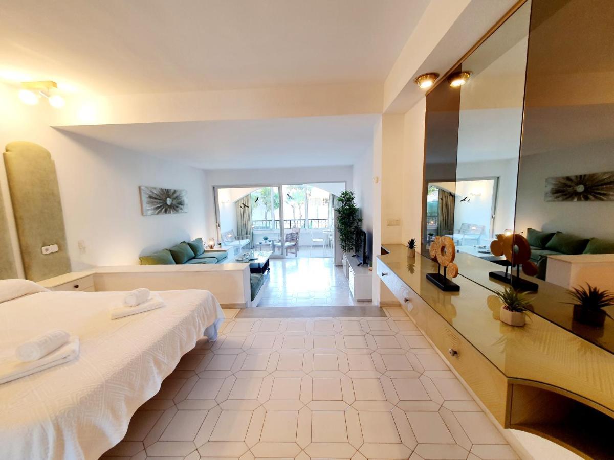 Miraflores Town Studio Sitio de Calahonda エクステリア 写真