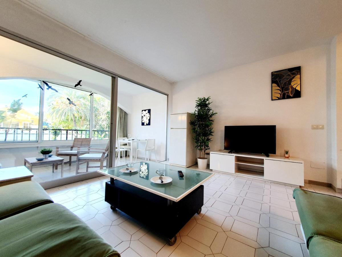 Miraflores Town Studio Sitio de Calahonda エクステリア 写真